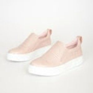 Cassay Blush Pink Crocodile-Embossed Platform Slip-On Sneakers Lulus